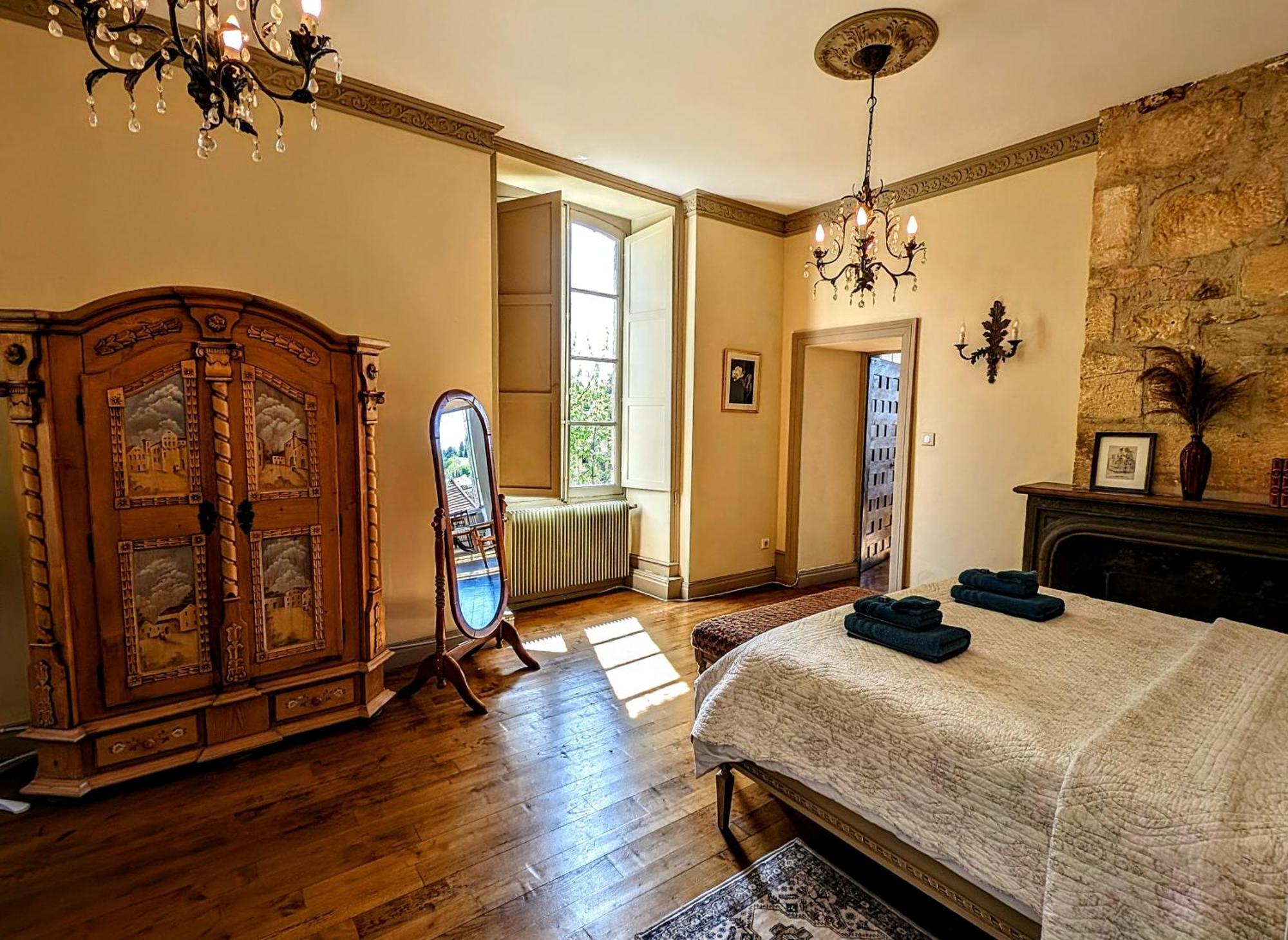 Centrally Located Sarlat Apartment With Medieval Town Views Zewnętrze zdjęcie
